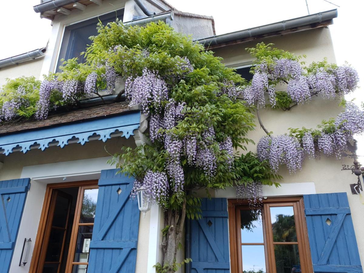 Les Glycines Ury Exterior foto